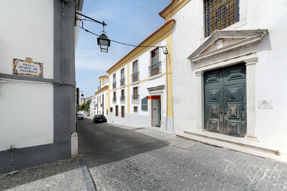 Porta da Arrábida Suites