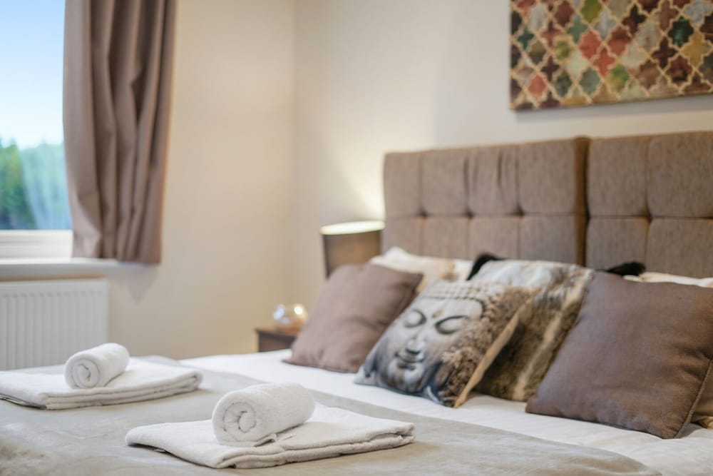Heathrow Living Serviced Apartments by Ferndale