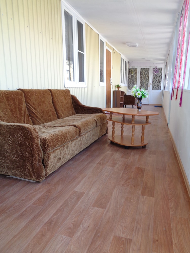 Guesthouse on Ordzhonikidze 18