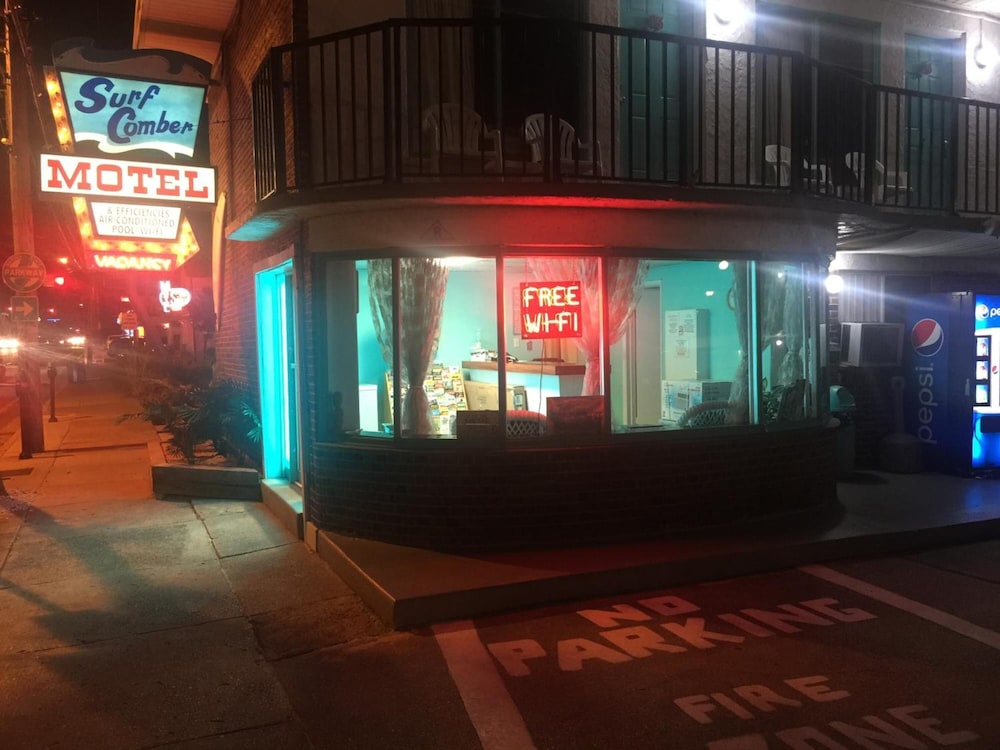 Surf Comber Motel