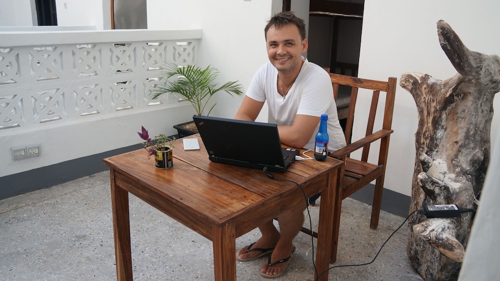 zLife Hostel