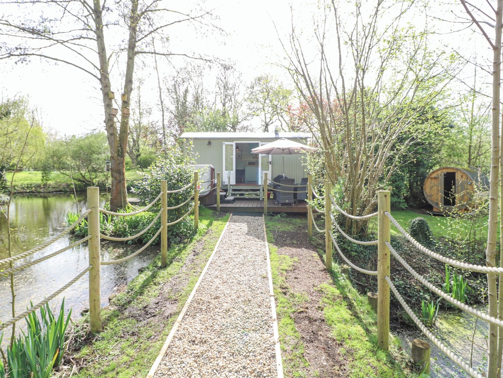 Damsel Shepherds Hut