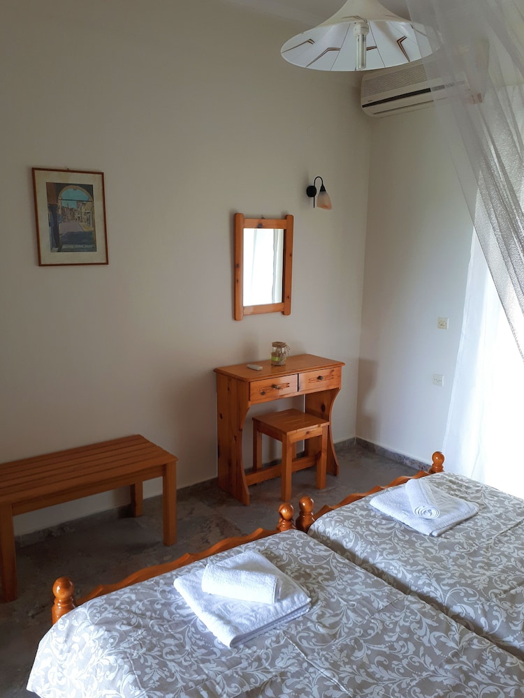 Photo 48