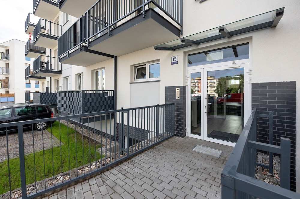 Apartment Luzycka 15 by Renters view 3