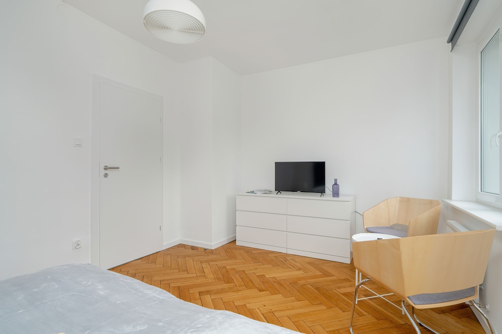 Rycerska Apartment Parking by Renters
