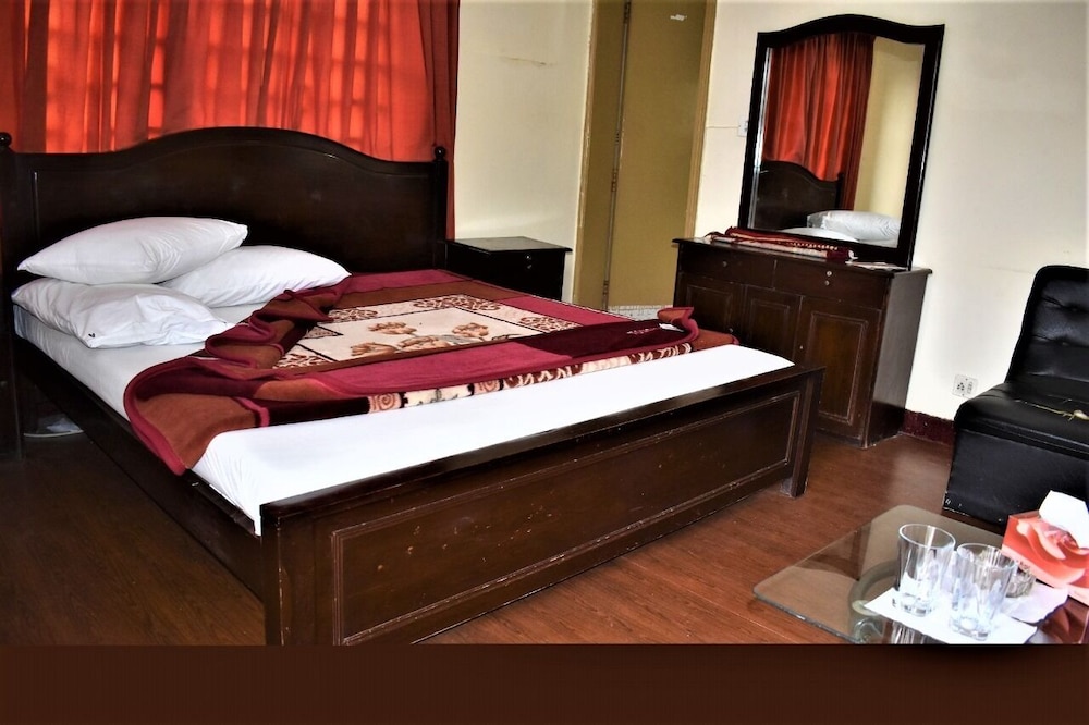 Islamabad Residency Guest House view 3
