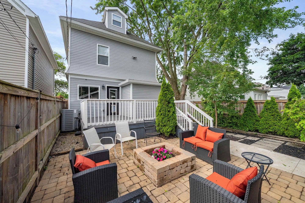 The Southern Nook - For 8 - Image 4