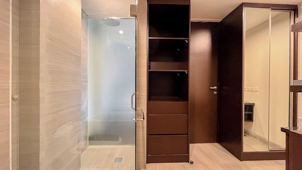 Modern And Stylish 2Br (No Kitchen) Apartment At Skales Residence Nusa Dua Bali