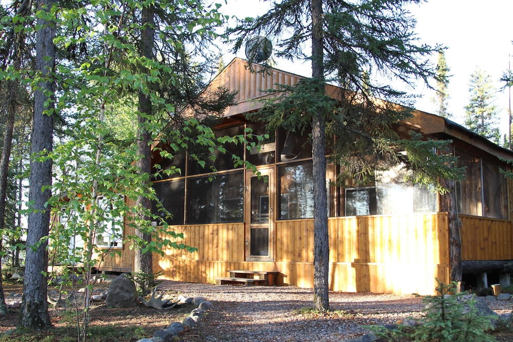 Minor Bay Lodge & Outposts