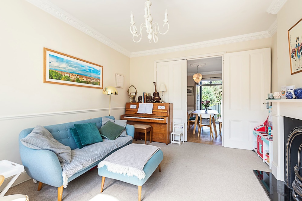 Charming London Retreat
