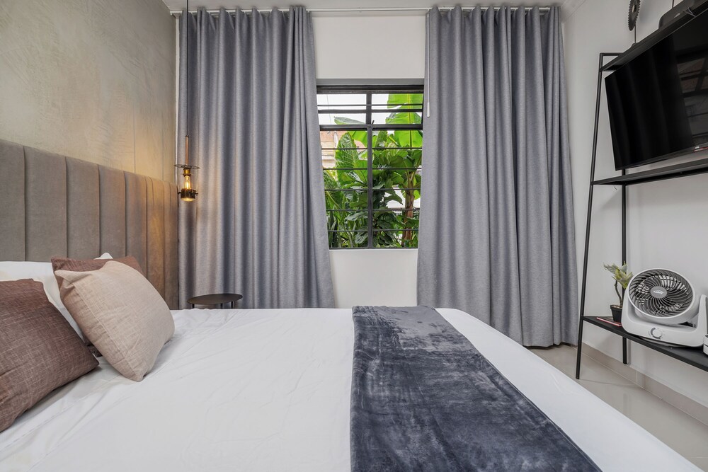 Apartamentos La Joaquina by HOUSY HOST