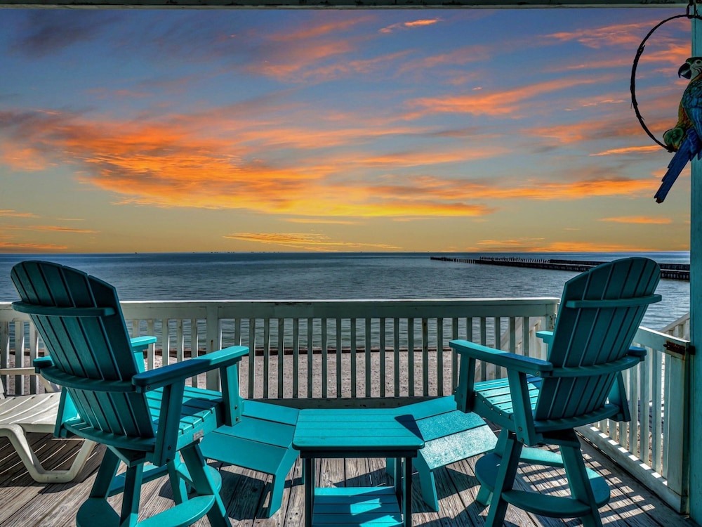 Bayfront Paradise K302 3 Bedroom Condo