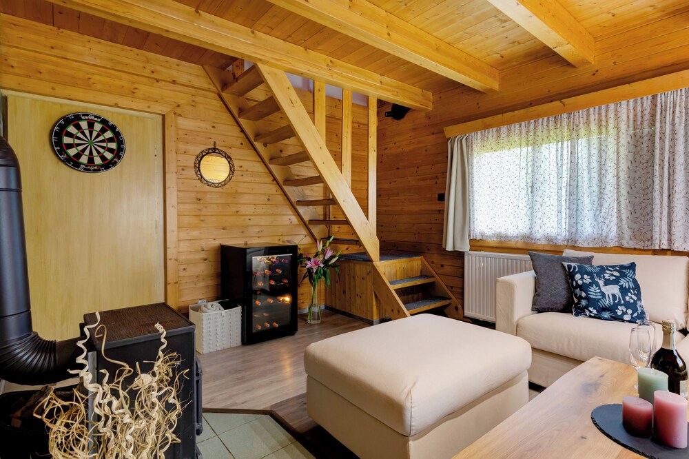 Cottage with pool playground and privacy