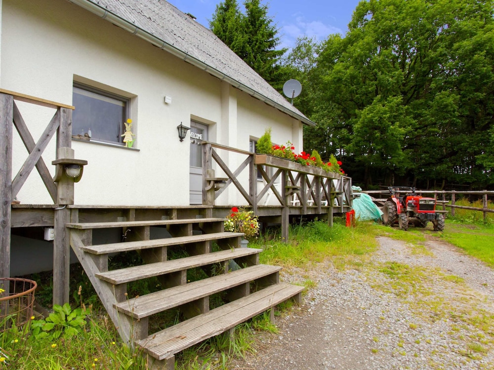 Luxurious Farmhouse Near the ski Area view 4