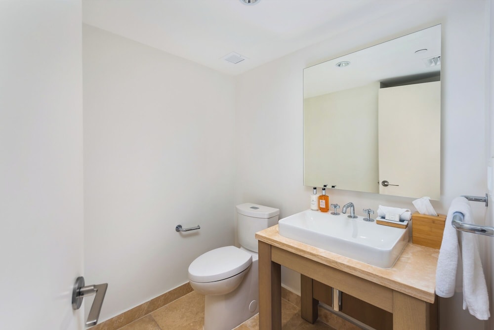 17 Clover Hill