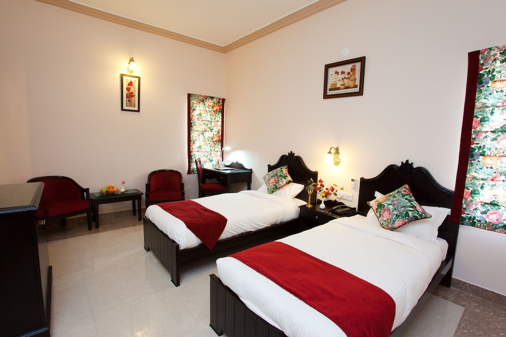 Mulberry Araliayas Resort & Spa