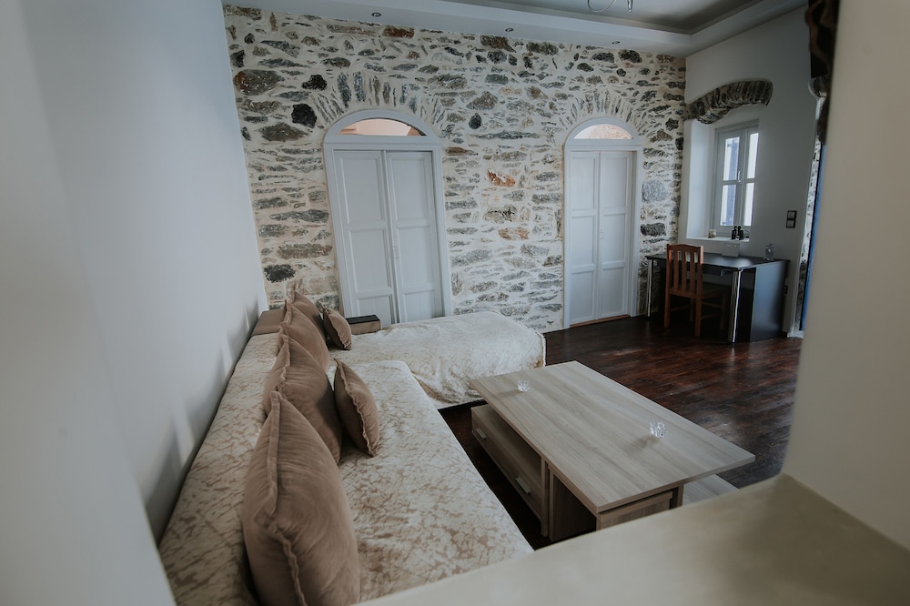 Amorgis Seaside Villa photo 5