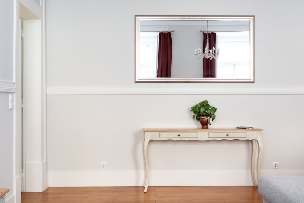 JOIVY Astonishing 1BR home in Baixa, 5mins to Santa Justa Lift