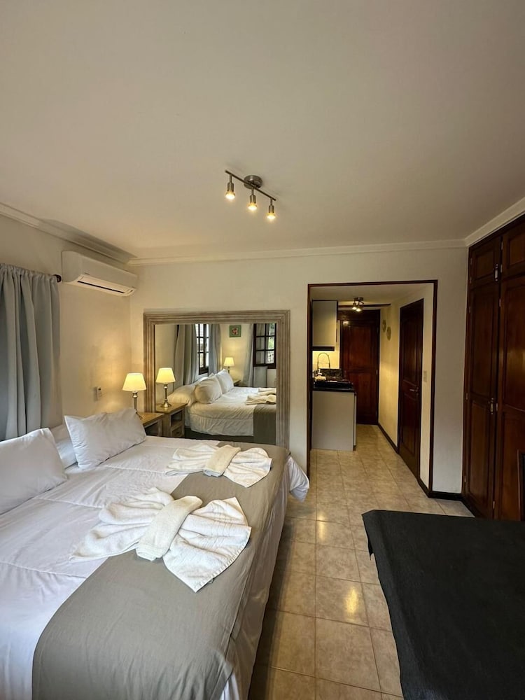 La Fontaine Apart y Hotel