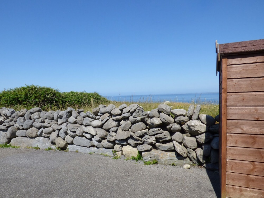 Seaview Cottage view 4