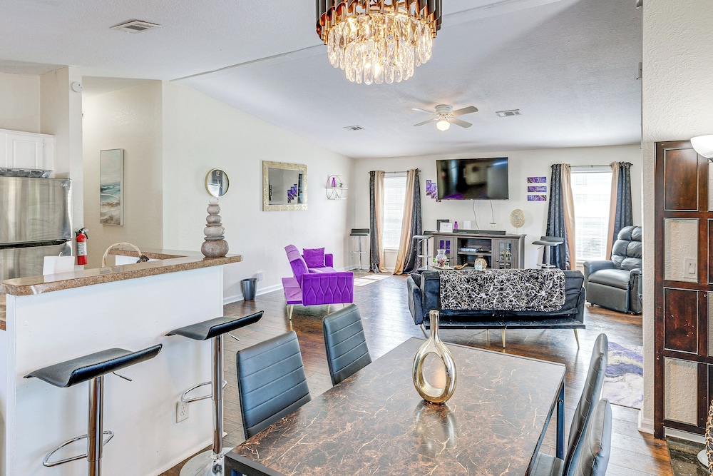 West Palm Beach Home ~ 2 Mi to Downtown!