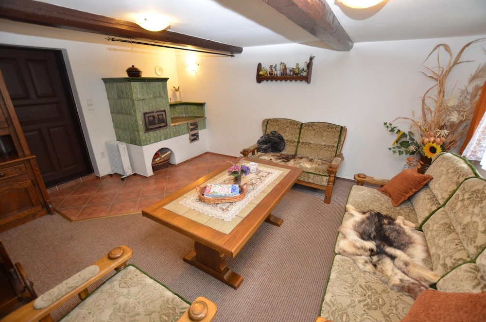 Poolincluded Chalet Peha