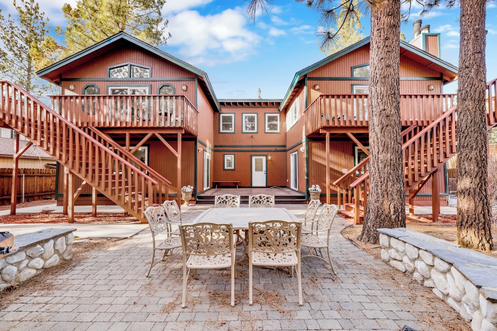 Mountain View Manor #2546