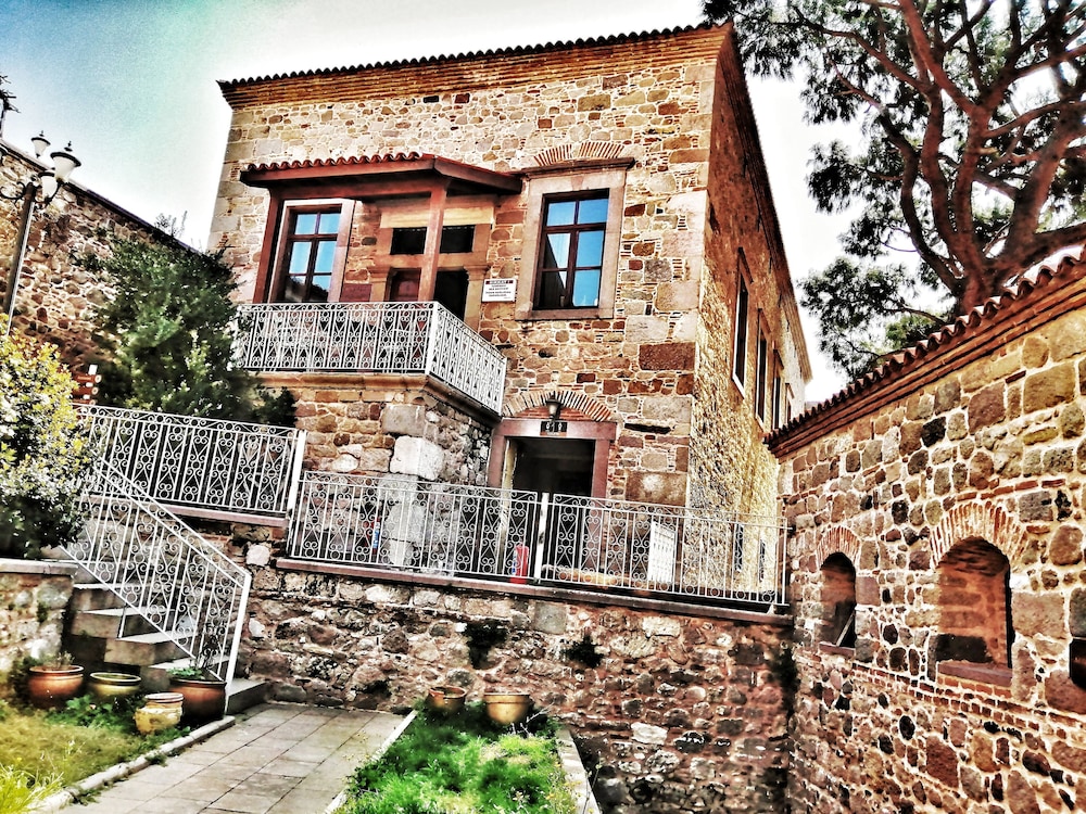 Hotel Les Pergamon - Image 1