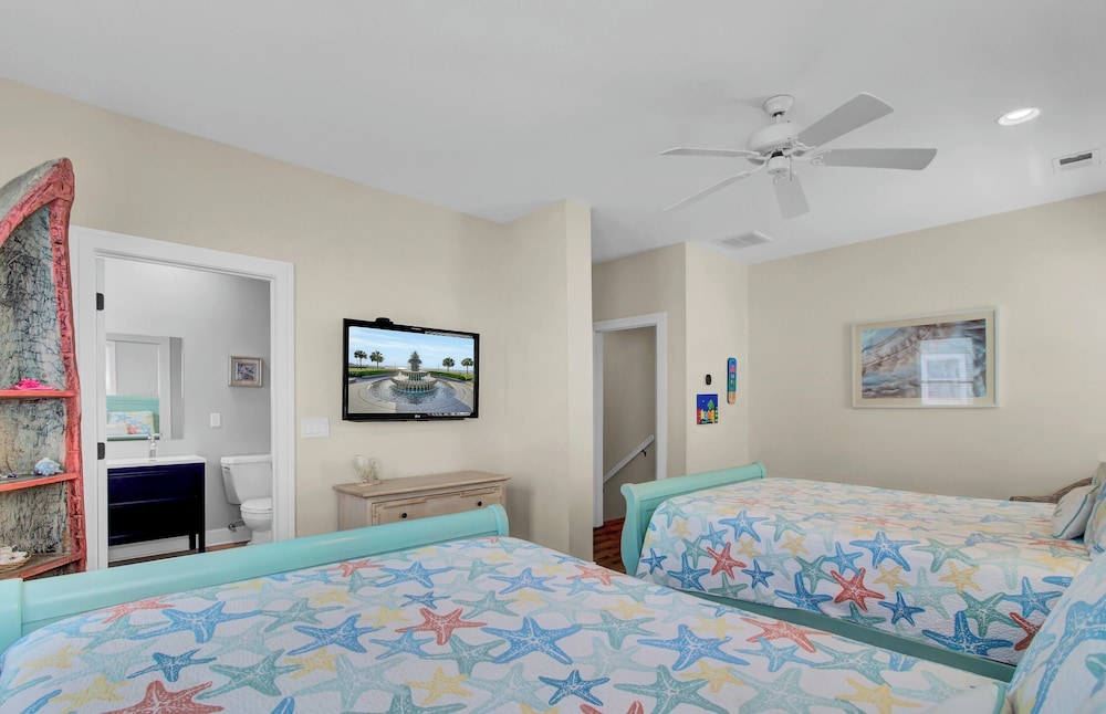 123 Grand Pavilion by Avantstay Steps From Beach view 5