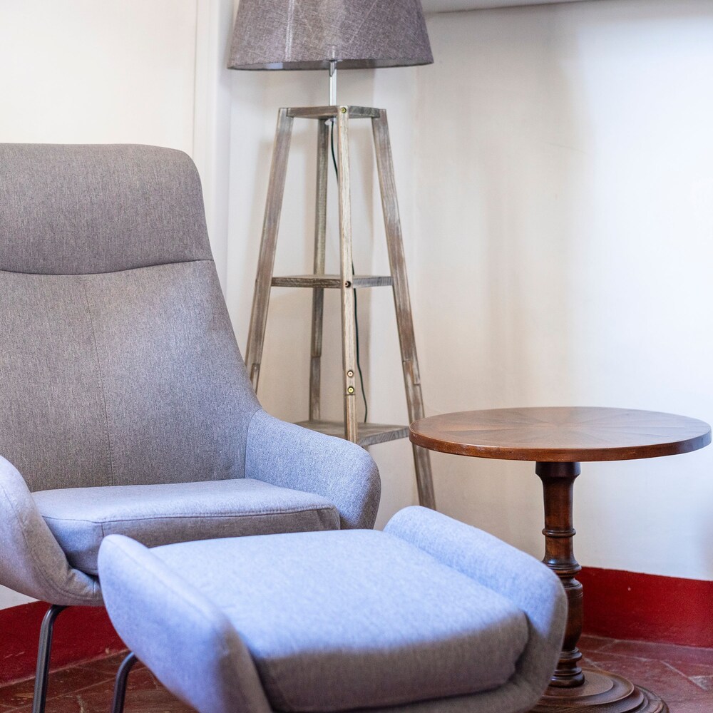 Cerchi 3 in Firenze With 2 Bedrooms and 1 Bathrooms