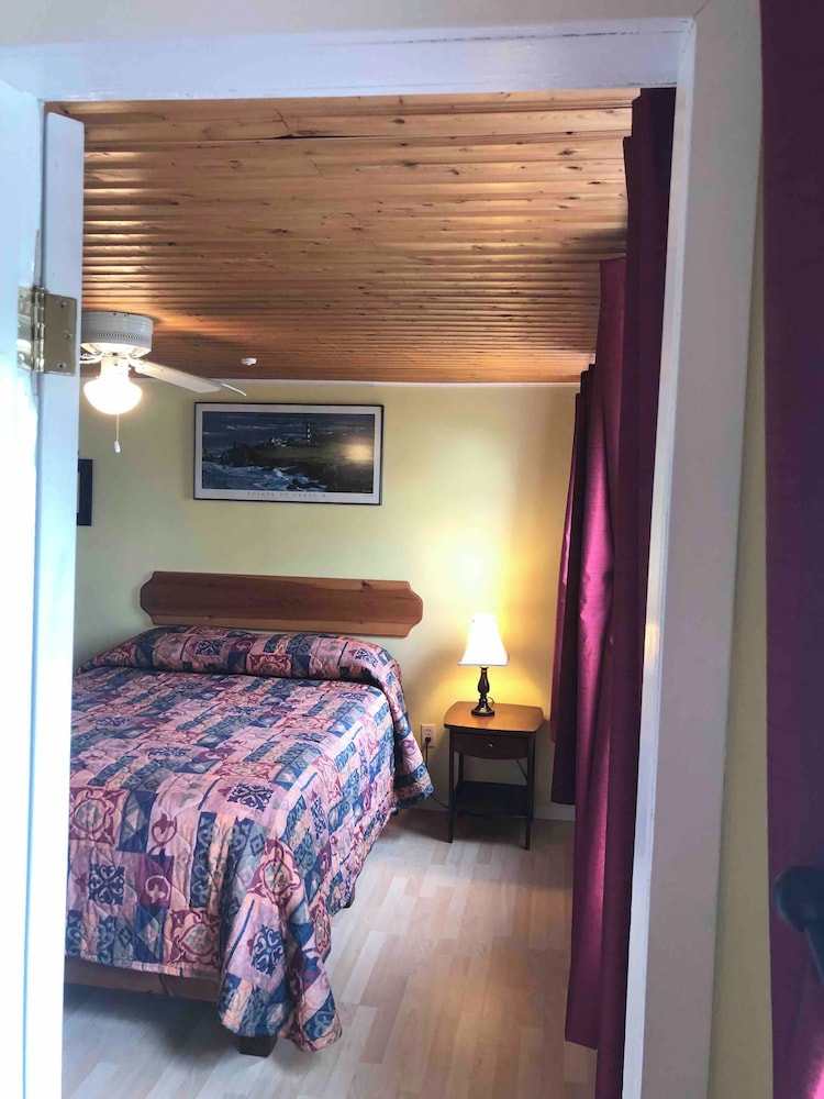 Lakelawn B&B Motel