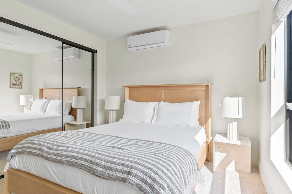 Point View Luxe by Avantstay 5BR Coastal Stay w/ En-suites & Kitchen