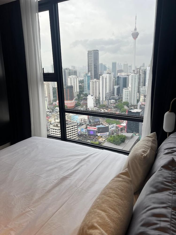 Crystal Suites At Axon Residence