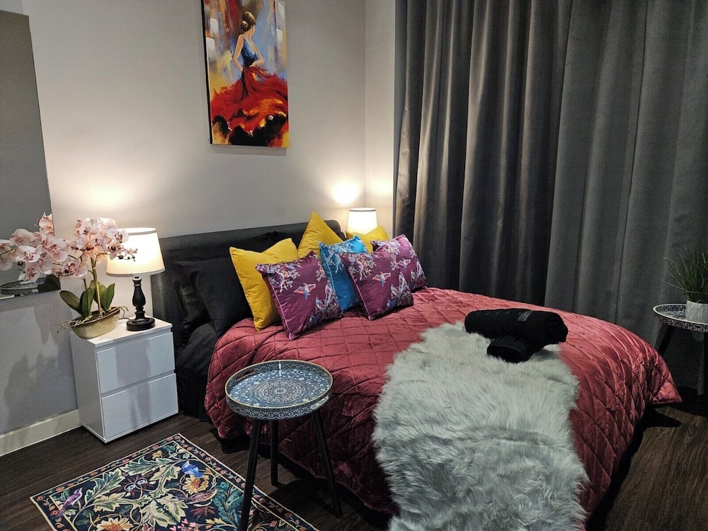 London Heathrow Luxury Apartment - Fully Equipped