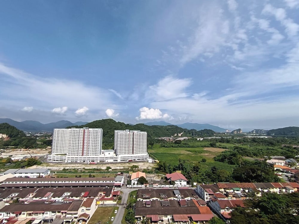 The Horizon Ipoh Dual L13A by Grab A Stay