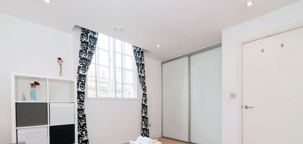 The Chamber Suites