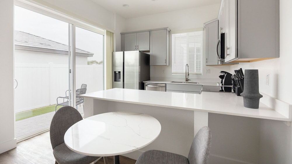 Landing Apartments Phoenix - Maryvale Village