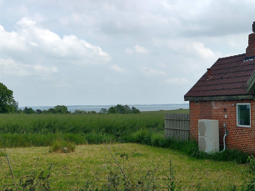 8 Person Holiday Home in Roslev