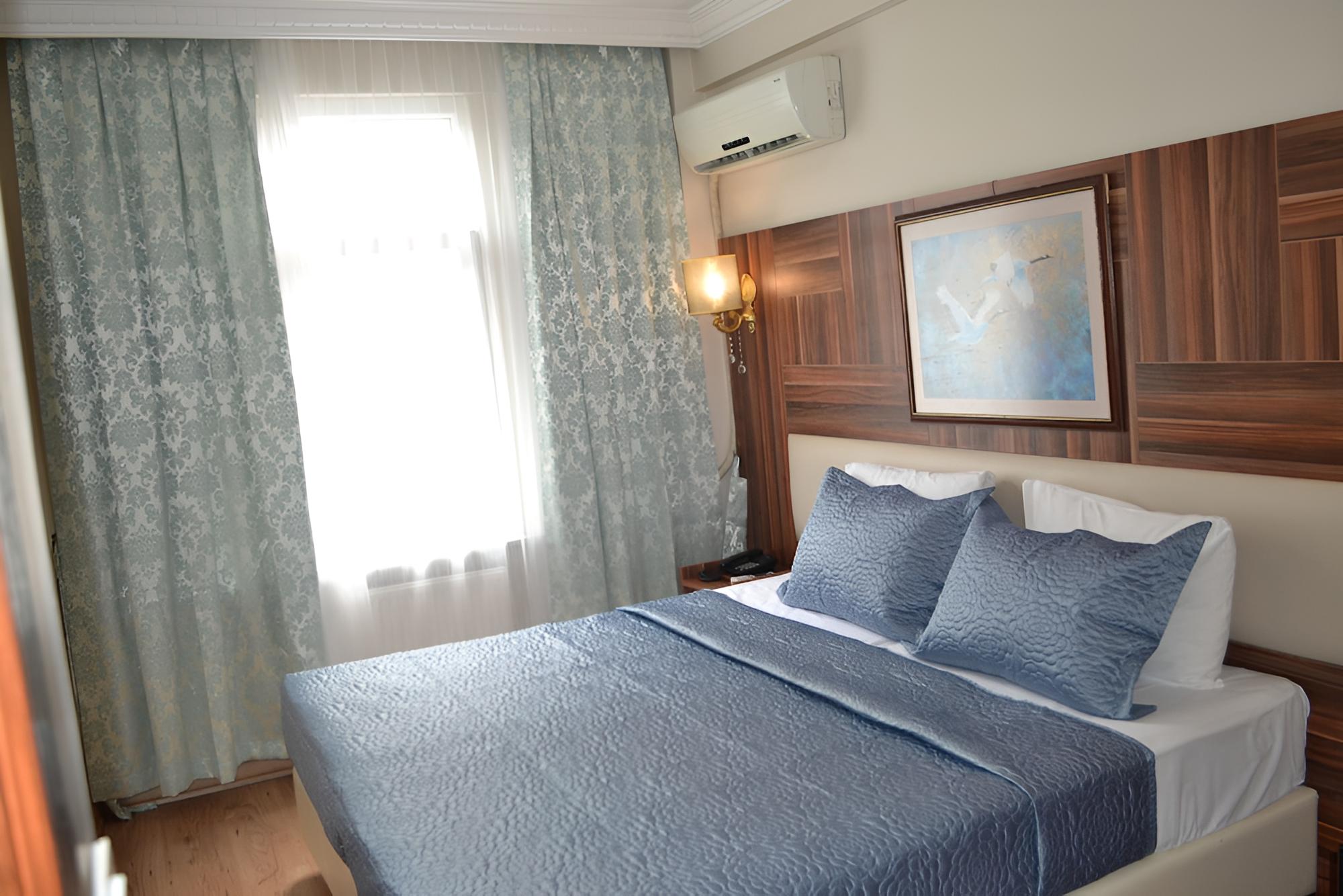 Istanbul Mosq Hotel at Fatih