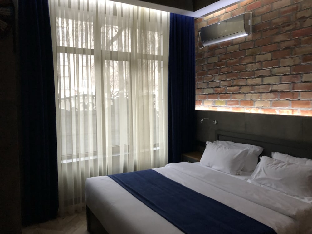 Bugu Hotel Bishkek 80