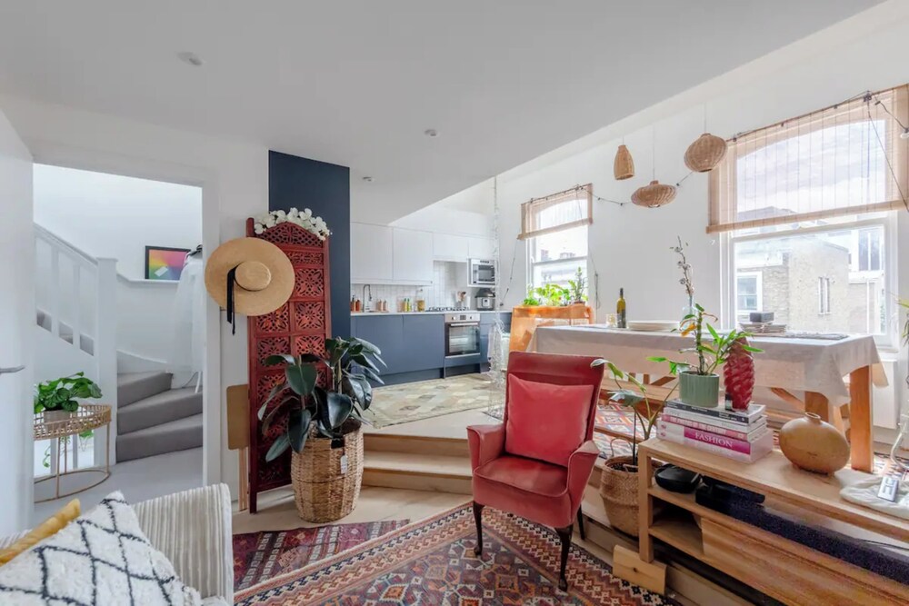Bright & Beautiful 1BD Flat - Hackney Central