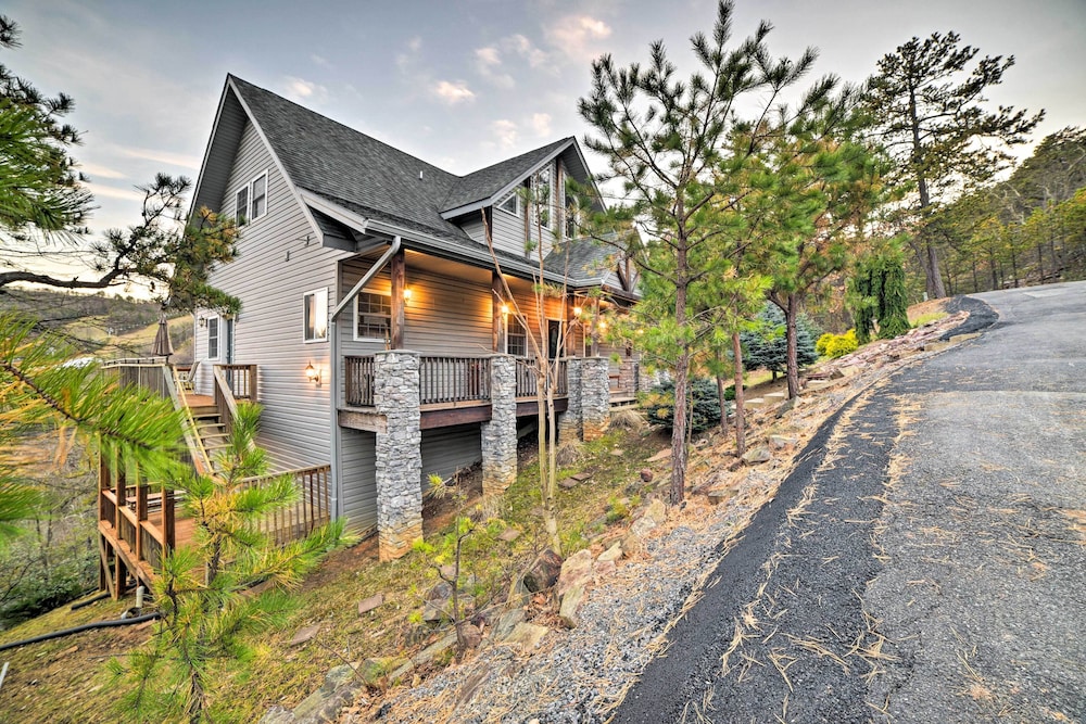 Family-friendly Massanutten Home w/ Slope Views! view 2