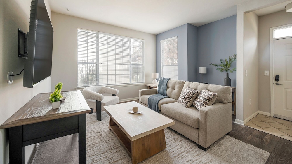 Landing Furnished Apartments near Barfield