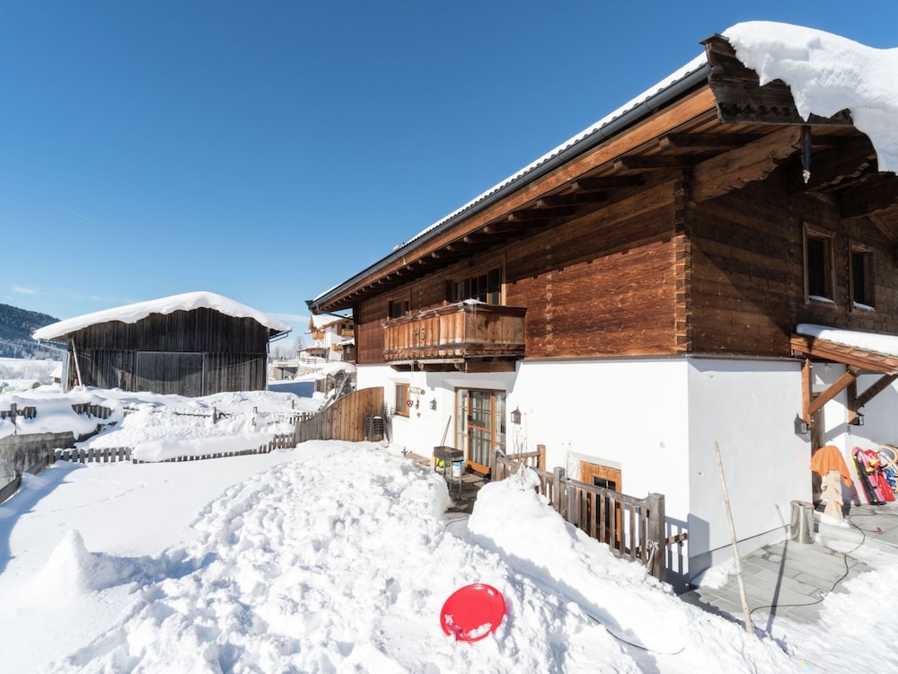 Cozy Feel Good Holiday Apartment in Leogang