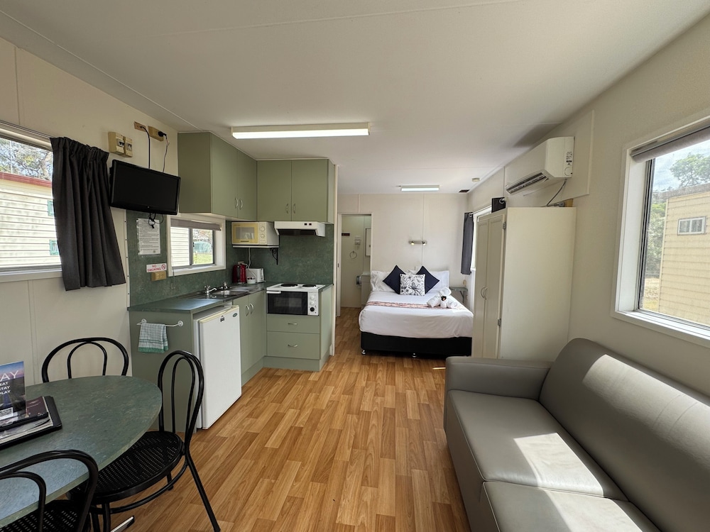 Hay Caravan Park