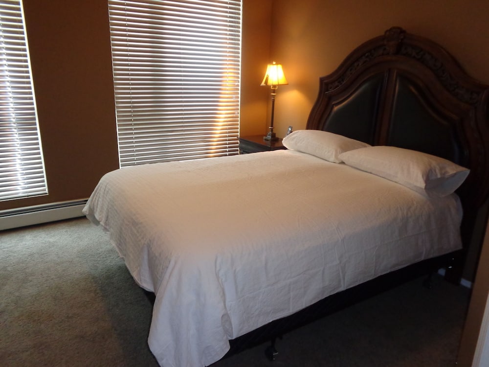 Regal Suites - Riverfront - Image 2