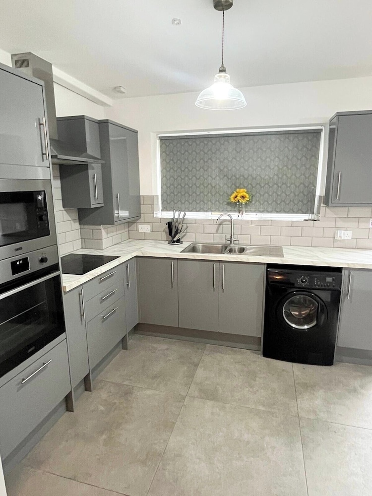 Cosy 1 Bed Garden Retreat In The Heart Of London