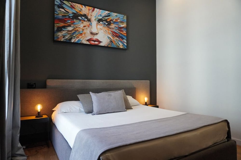Gram Suites