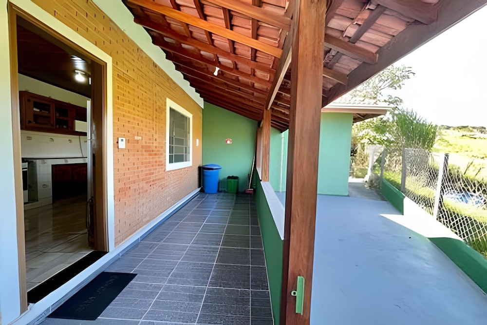 Chácara com piscina aquecida- Perdões