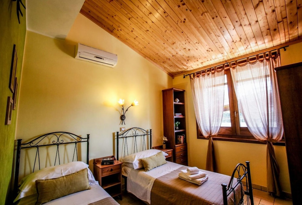 Villa Ellearesort in San Michele Salentino view 2